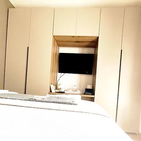 Bonbon And Gasthuis 2*